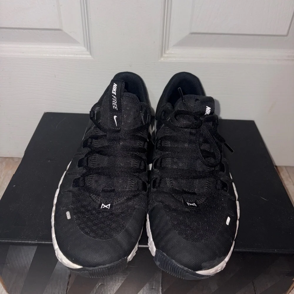 NIKE METCON SNEAKERS - Picture 3 of 3
